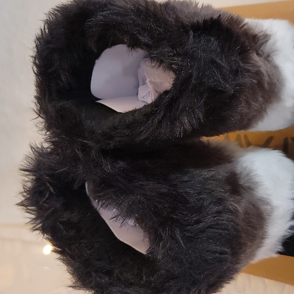 BEARPAW® Regina Suede Faux Fur Boot with NeverWet - Picture 6 of 7